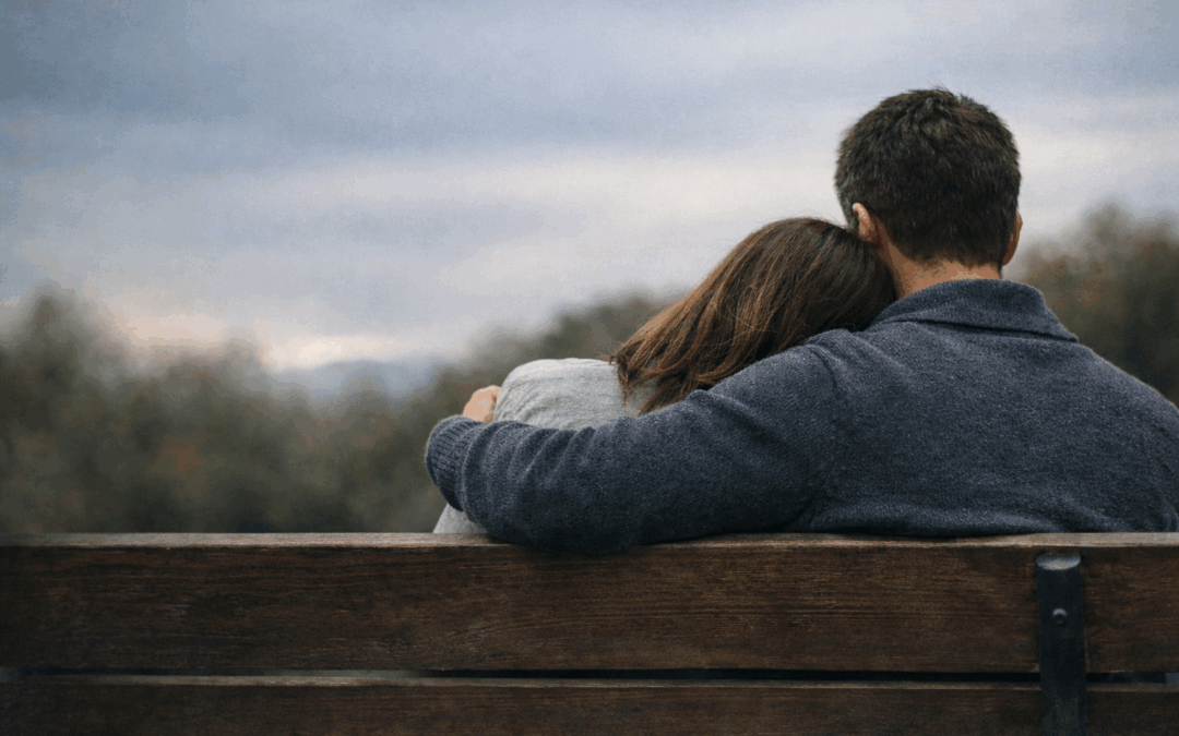 Cómo estar al lado de tu pareja cuando atraviesa un duelo inesperado